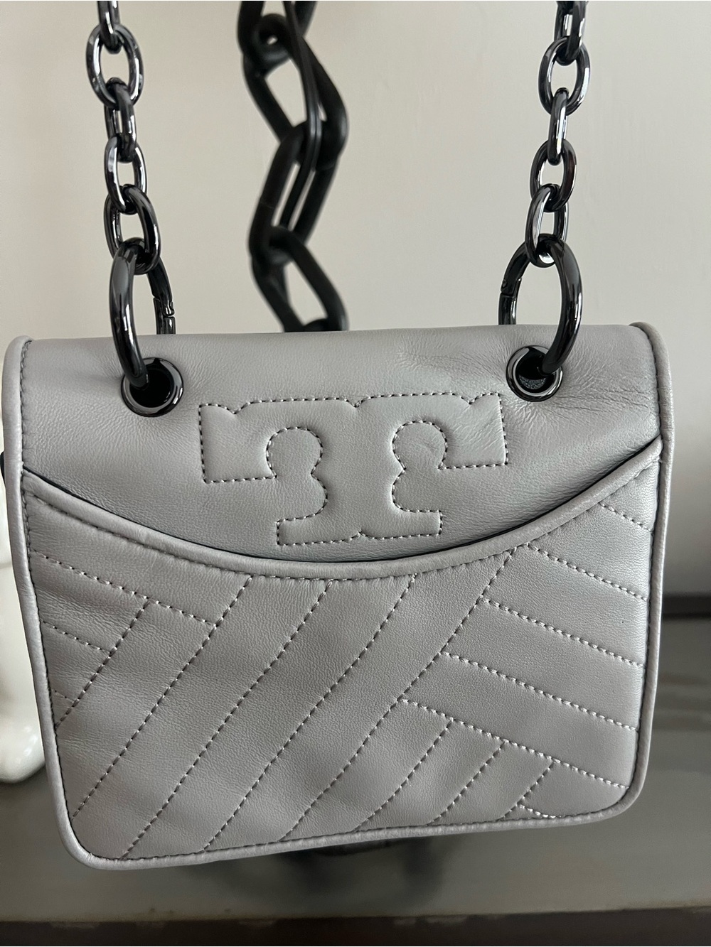 Tory Burch Gray Quilted Leather Chain Shoulder Crossbody Bag